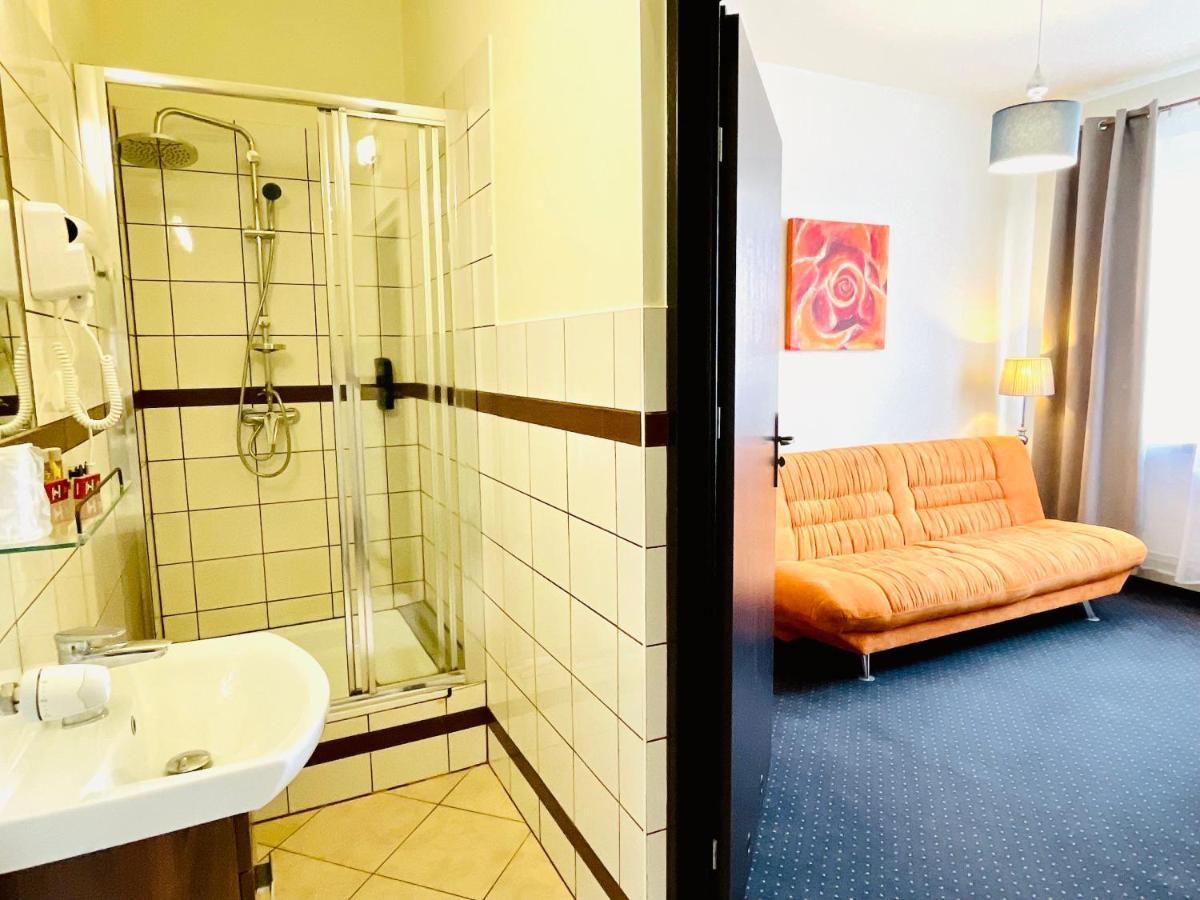 Hotel Seven 7 Kaliszki Εξωτερικό φωτογραφία