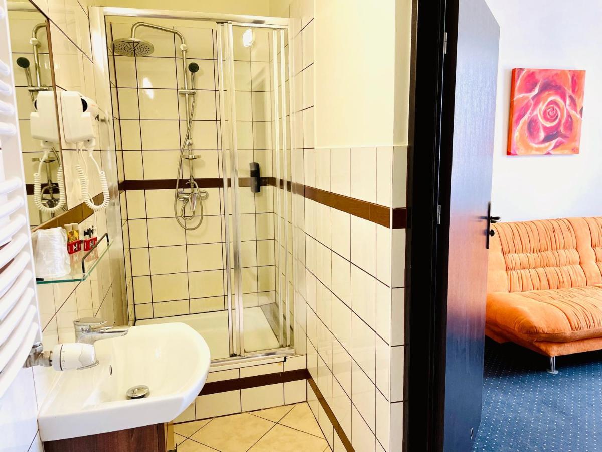Hotel Seven 7 Kaliszki Εξωτερικό φωτογραφία