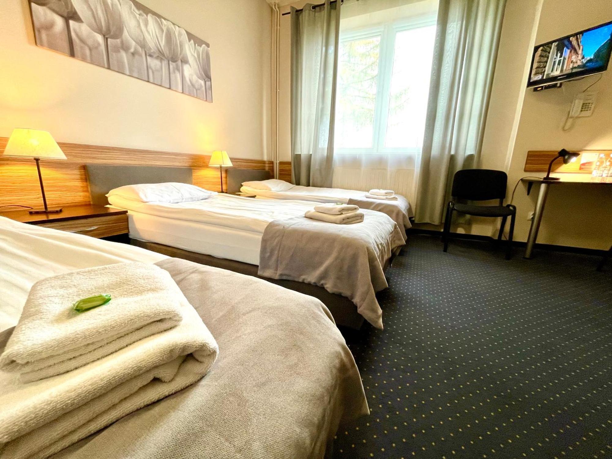 Hotel Seven 7 Kaliszki Εξωτερικό φωτογραφία